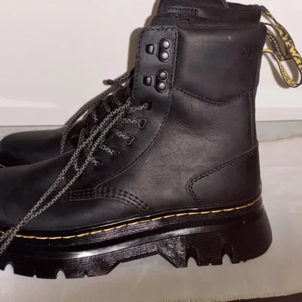 Doc Martens boots size 6.5 new no tag