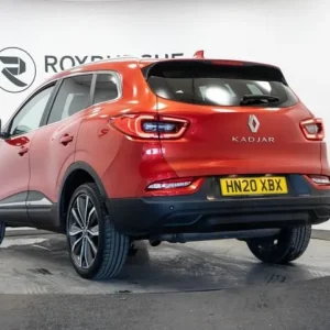 2020 Renault Kadjar 1.3 TCE 5-door SUV with 19-inch alloys and full tech - Image 5