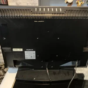 19 inch flat screen tv with remote - Image 5