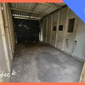 Garage space in broughton-brigg, Brigg Road