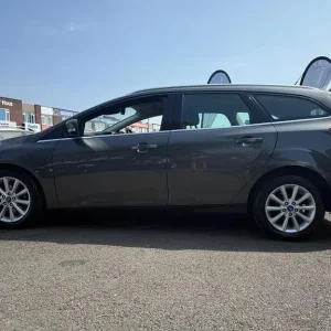 2015 Ford Focus 1.0T EcoBoost Titanium Estate - Image 6
