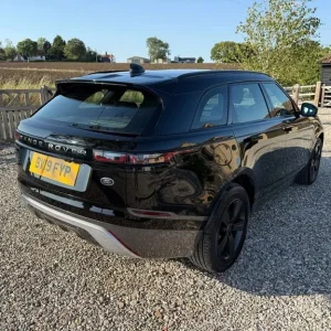 2019 Land Rover Range Rover Velar R-Dynamic 2.0 Diesel 4WD - Image 4