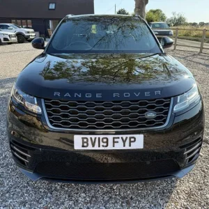 2019 Land Rover Range Rover Velar R-Dynamic 2.0 Diesel 4WD - Image 7