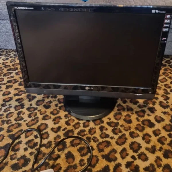 22-inch LG Flat Screen TV Hdmi Freeview