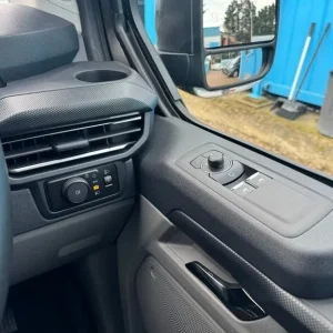 Ford Transit Custom 280 Limited L1H1 P/V ECOBLUE with Air Con and Heated Seats - Image 8