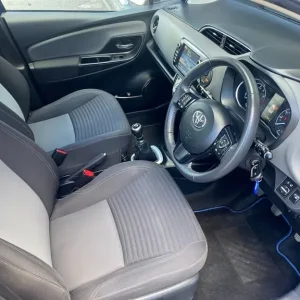 2017 Toyota Yaris VVT-I Icon Tech Hatchback - Image 3