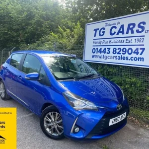 2017 Toyota Yaris VVT-I Icon Tech Hatchback