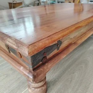 Beautiful very large Wooden Coffee table - Image 3