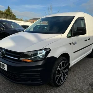 2017 Volkswagen Caddy 2.0 TDI C20 BlueMotion Tech Startline SWB Euro 6 - Image 2