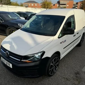 2017 Volkswagen Caddy 2.0 TDI C20 BlueMotion Tech Startline SWB Euro 6 - Image 7