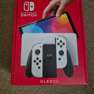 Nintendo Switch OLED - Image 2