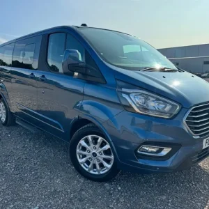 2021 Ford Tourneo Custom 320 Titanium EcoBlue 9-Seater Minibus - Image 3