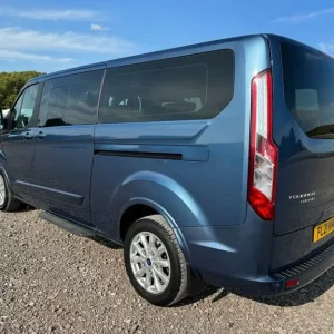 2021 Ford Tourneo Custom 320 Titanium EcoBlue 9-Seater Minibus - Image 5