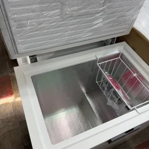 Hoover Static Chest Freezer 142L White with LED Controls - Image 3