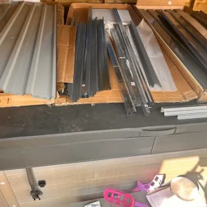 Metal Panels and Connecting Bars