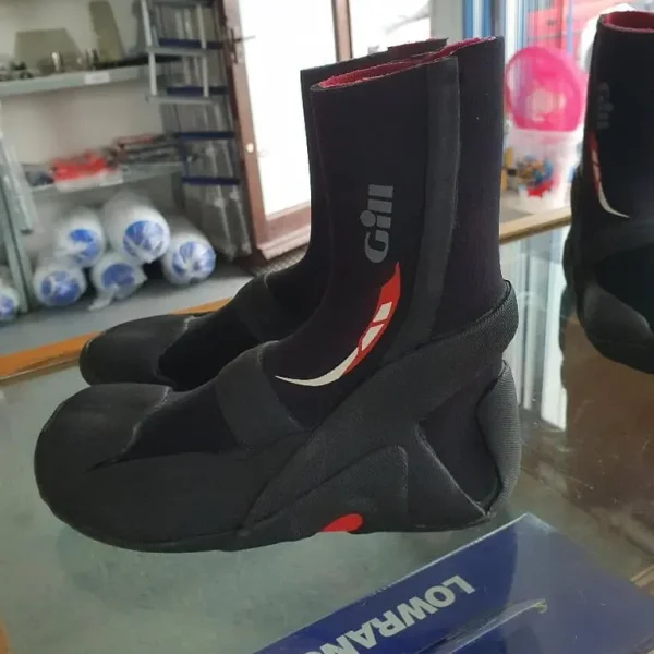 Gill junior wetsuit boots