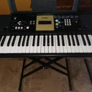 2 x Yamaha YPT-220 Keyboards with Stands - Image 2