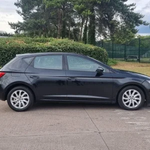 2013 SEAT LEON 1.6 TDI Manual 5 Door Black - Image 2