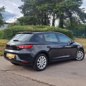 2013 SEAT LEON 1.6 TDI Manual 5 Door Black - Image 3