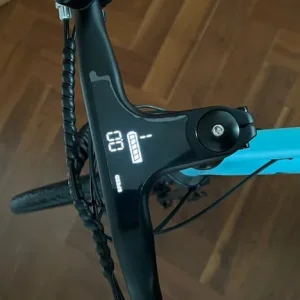 Estarli e28.8 e-bike, bolt blue with mudguards and locks - Image 3