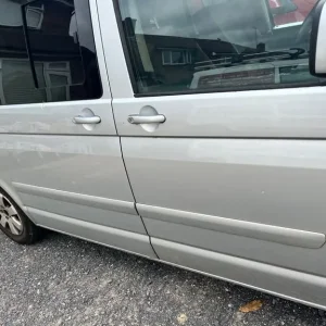 Volkswagen Caravelle MPV 2005 manual 5-door - Image 5