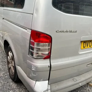 Volkswagen Caravelle MPV 2005 manual 5-door - Image 8