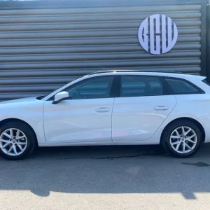 2021 SEAT Leon 1.5 TSI Evo 5-door Estate Manual - Image 4