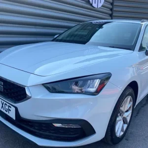 2021 SEAT Leon 1.5 TSI Evo 5-door Estate Manual - Image 6