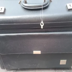 Black pilot travel case - Image 4