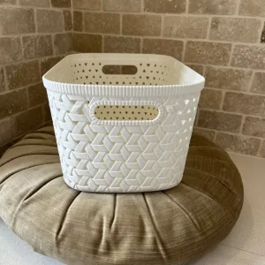 White Criss Cross Storage basket - Image 2