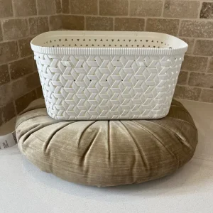White Criss Cross Storage basket - Image 3