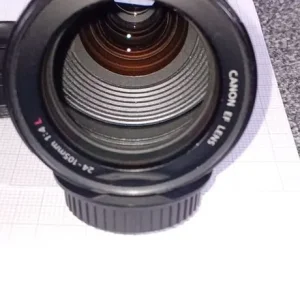 Canon EF 24-105mm f/4L IS USM Zoom Black Camera Lens - Image 4