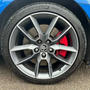 2019 Skoda Octavia Estate 2.0 TSI VRS with Blue Leather and DSG - Image 7