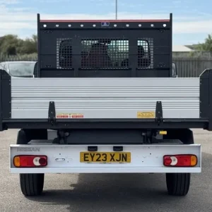 2023 Nissan Interstar Tekna Tipper 2dr Diesel Manual - Image 8