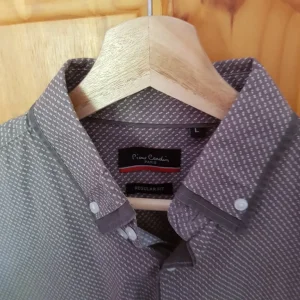 2 Pierre Cardin shirts - Image 2