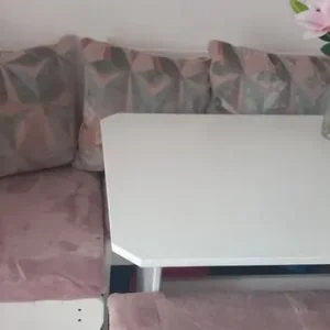 Dining table - Image 2