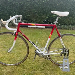 Vintage Peugeot Aravis - Image 2