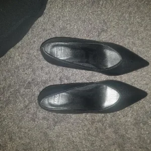 M&S Insolia stilettos - Image 2