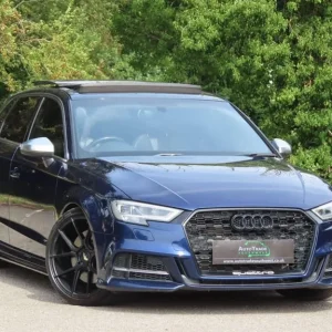 2019 Audi S3 2.0 TFSI Sportback S Tronic quattro Euro 6 (s/s) 5dr HATCHBACK Petrol Automatic - Image 4