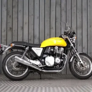 2017 Honda CB1100 Yellow Motorbike - Image 3