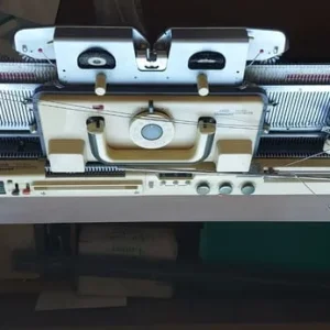 Knitting machine- Empiral Knitmaster - Image 2