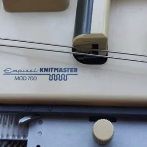 Knitting machine- Empiral Knitmaster - Image 3