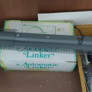 Knitting machine- Empiral Knitmaster - Image 7