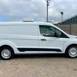 Ford Transit Connect 210 TDCI 100 L2H1 FRIDGE/FREEZER VAN LWB LOW ROOF - Image 4