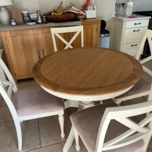Oak topped Kitchen/Dining table and chairs - Image 3