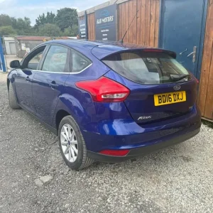 2016 Ford Focus 1.0 EcoBoost 125 Titanium 5dr HATCHBACK Petrol Manual - Image 4