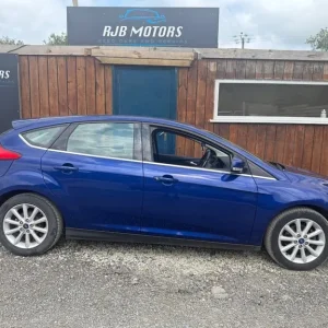 2016 Ford Focus 1.0 EcoBoost 125 Titanium 5dr HATCHBACK Petrol Manual - Image 7
