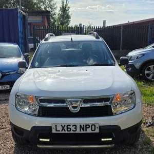 DACIA DUSTER ACCESS 4X2 MODEL 1.6 PETROL 105 BHP LOW MILES 65K 12 MONTHS MOT&FULL HISTORY SERVICE!!! - Image 3