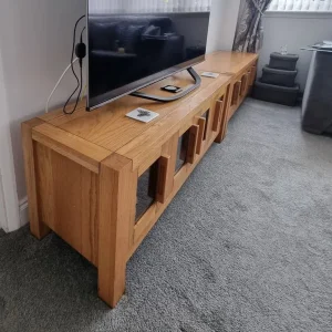 Oak and glass TV media unit x 2 - Image 4