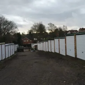 LOCK UP GARAGE TO LET IN KINGS NORTON - Image 2